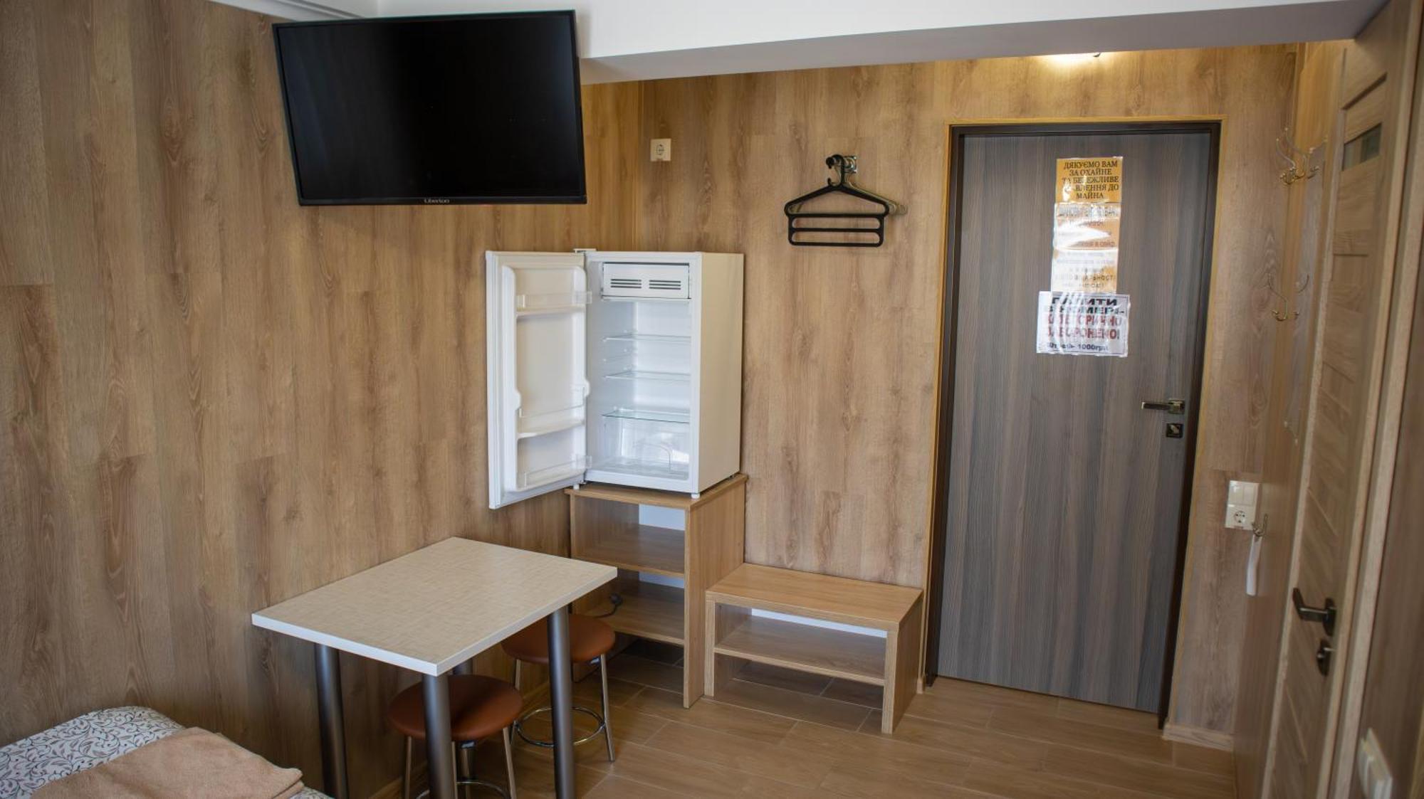 Каприз Hotel Kamianets Podilskyi Bagian luar foto