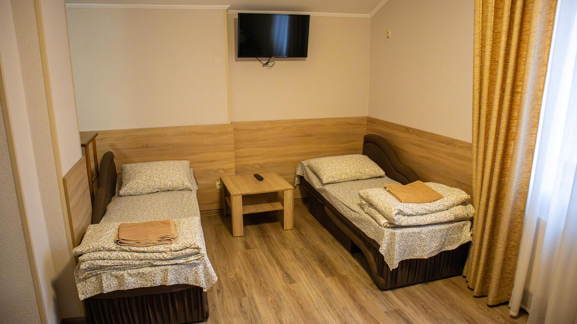 Каприз Hotel Kamianets Podilskyi Bagian luar foto