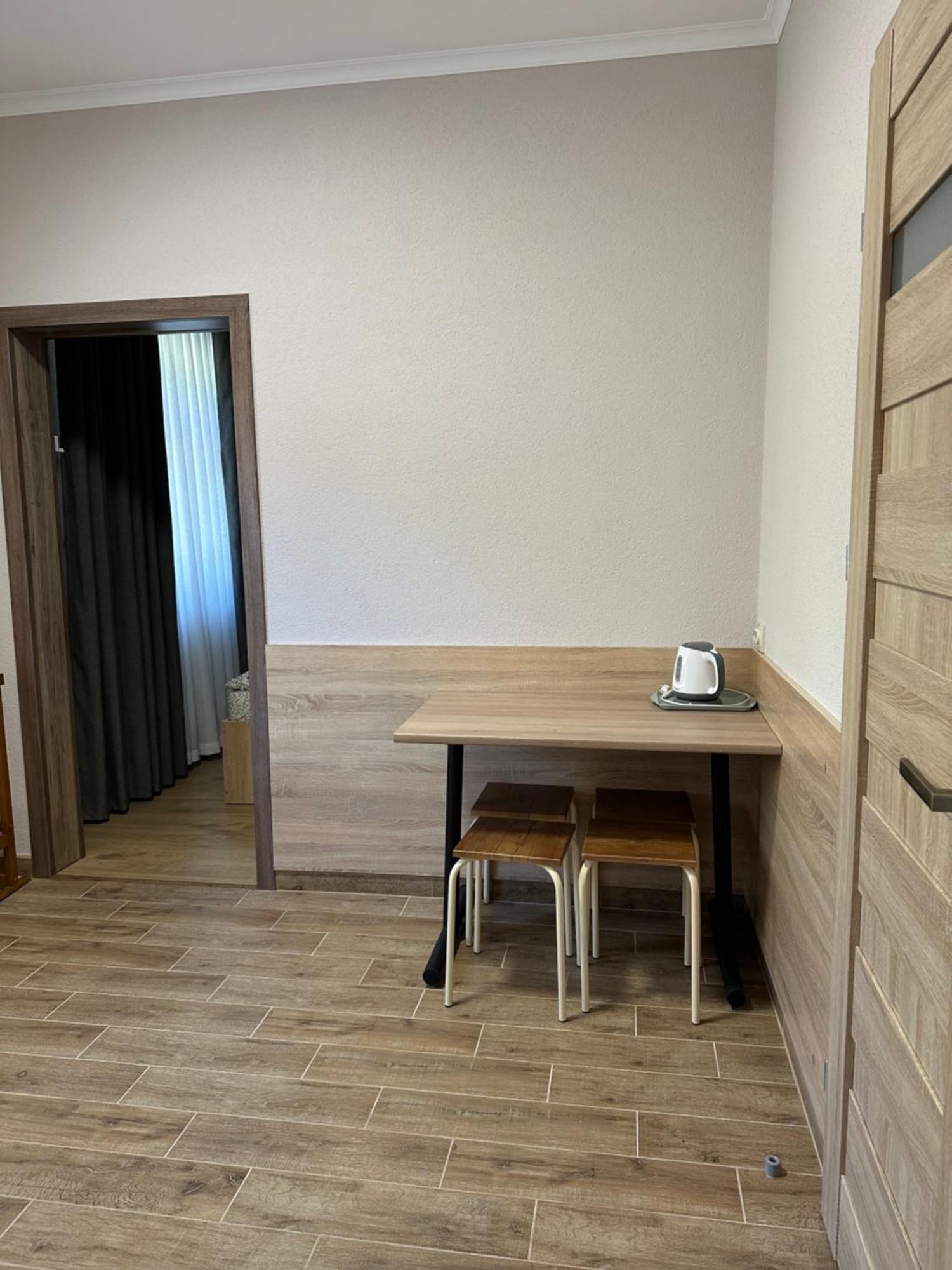 Каприз Hotel Kamianets Podilskyi Bagian luar foto