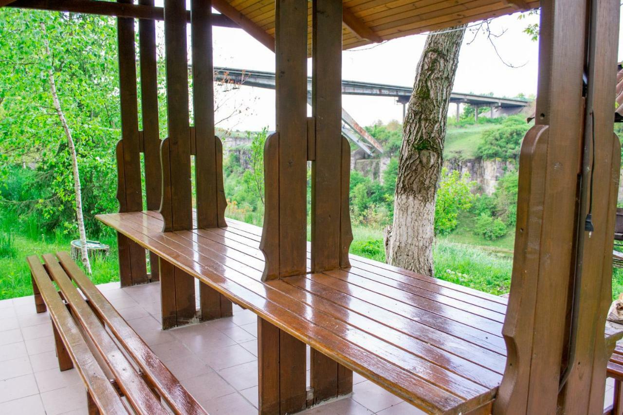 Каприз Hotel Kamianets Podilskyi Bagian luar foto